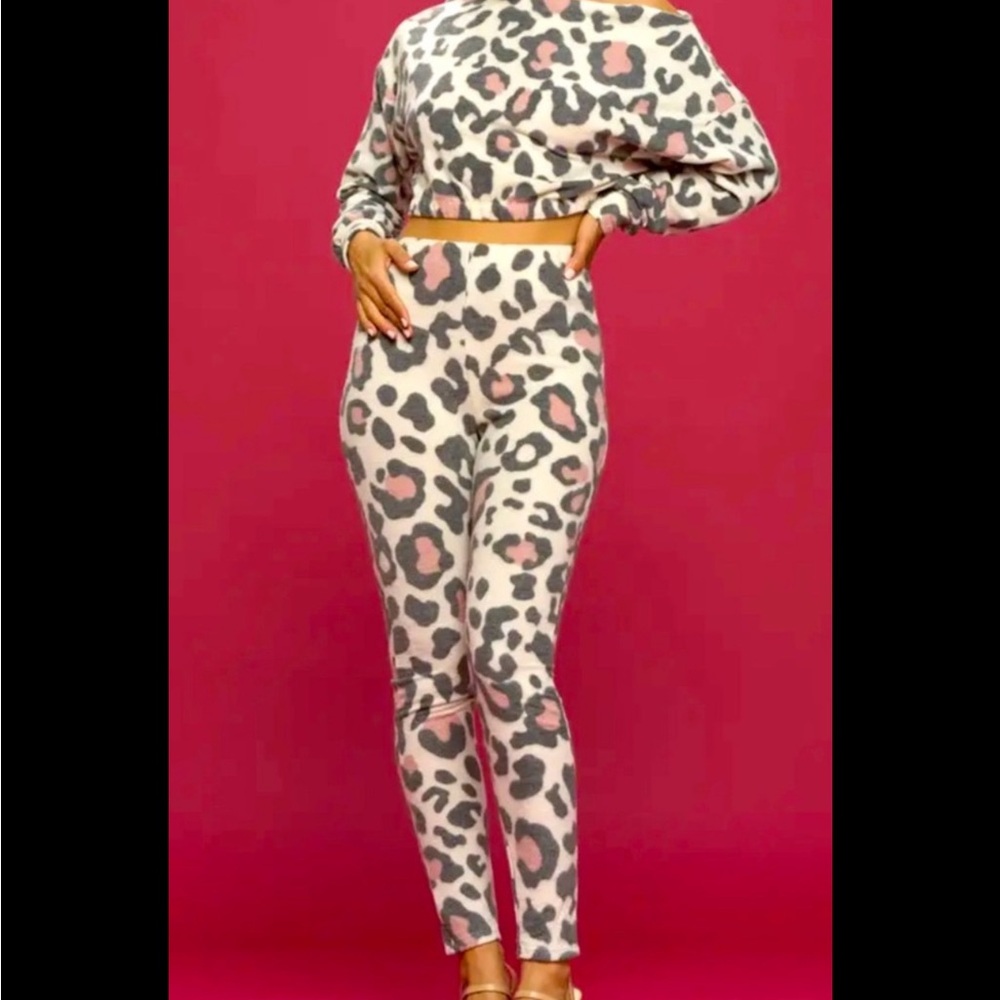 2 piece lounge set